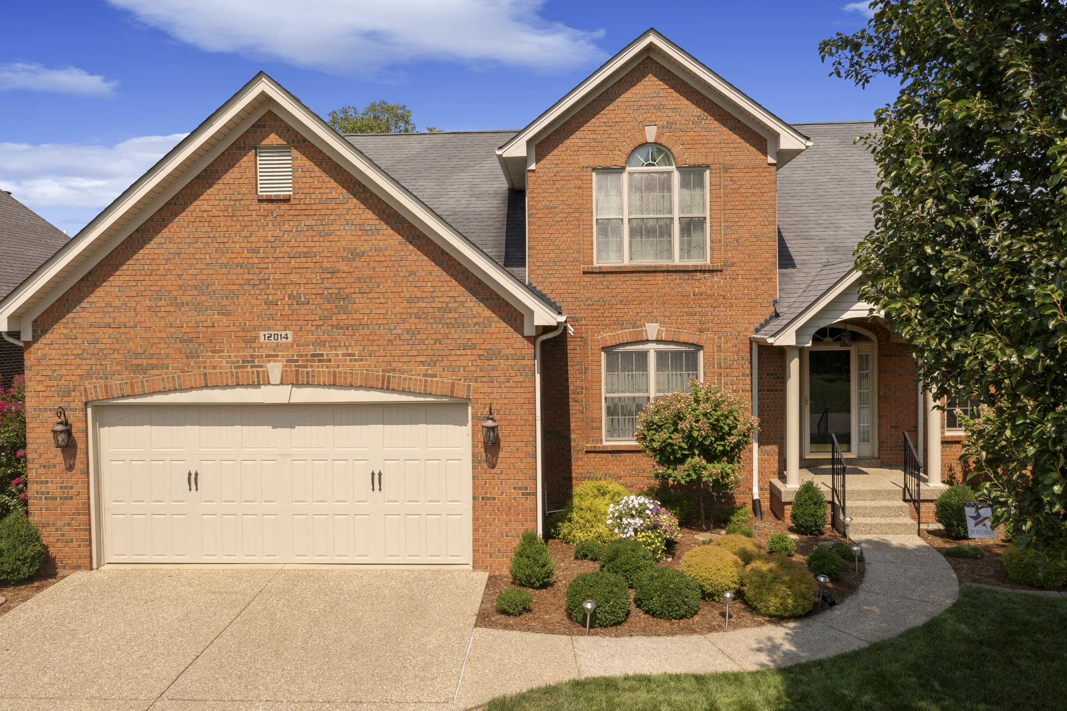 Linda LaPilusa, REALTOR® — Southern Indiana & Greater Louisville
